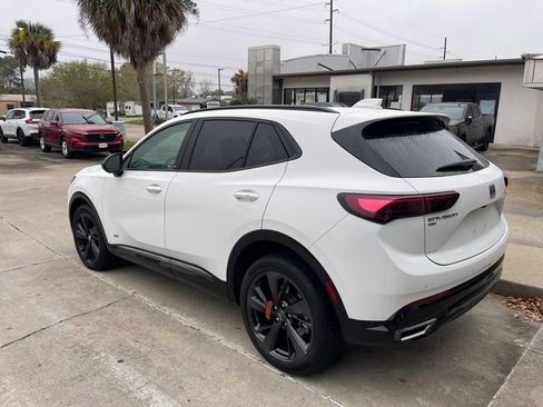 Used 2025 Buick Envision Sport Touring image 7