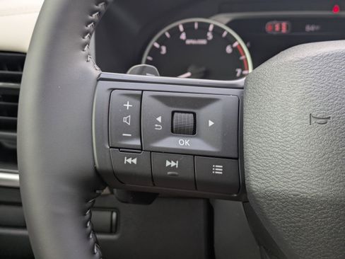 New 2026 Nissan Rogue SV FWD image 28