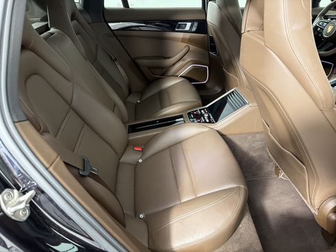 Certified 2023 Porsche Panamera Platinum Edition RWD image 28