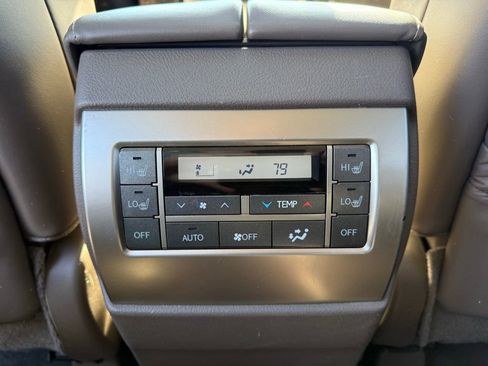 Used 2018 Lexus GX 460 Premium AWD/4WD image 16