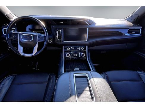 Used 2022 GMC Yukon XL Denali AWD/4WD image 7