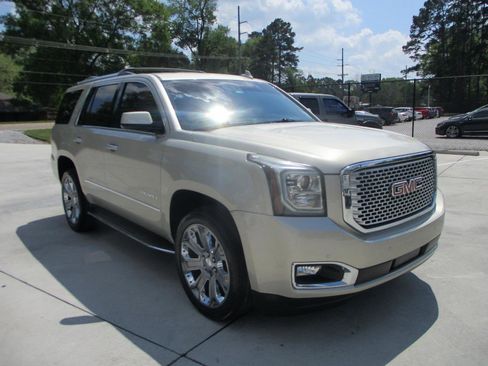 Used 2015 GMC Yukon Denali w/ Open Road Package image 11