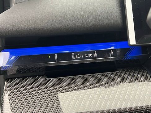 New 2026 BMW M5 w/ Carbon Package AWD/4WD image 20