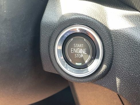 Used 2023 Chevrolet TrailBlazer LT w/ Convenience Package FWD image 23