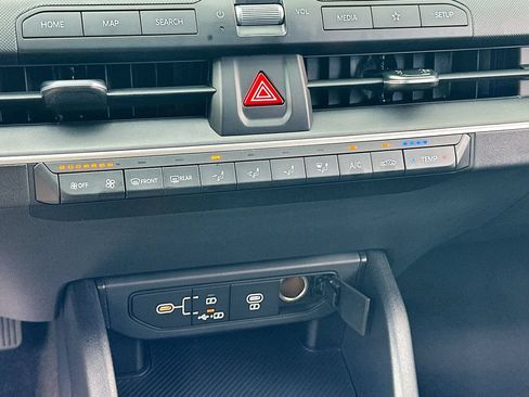 New 2026 Kia K4 FWD image 15