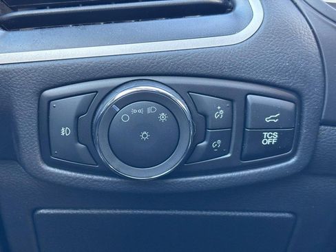 Used 2024 Ford Edge SEL w/ Convenience Package image 17