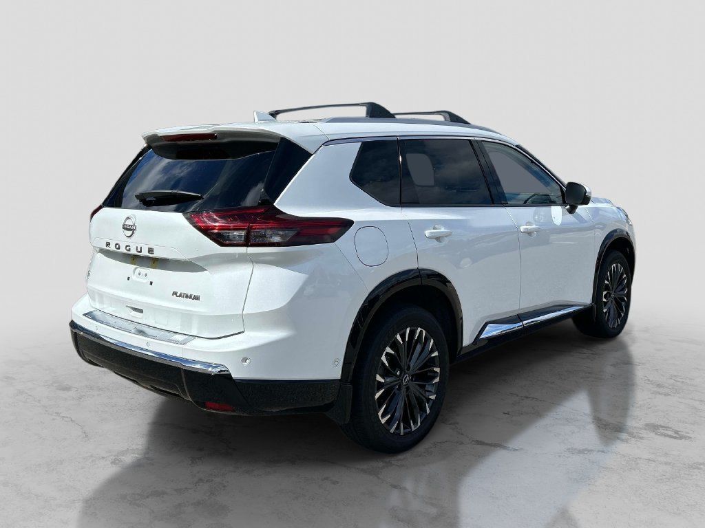 Certified 2025 Nissan Rogue Platinum w/ Platinum Premium Package FWD image 5