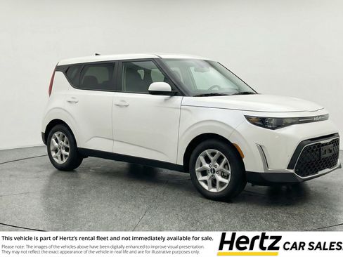 Used 2025 Kia Soul LX w/ LX Technology Package image 1