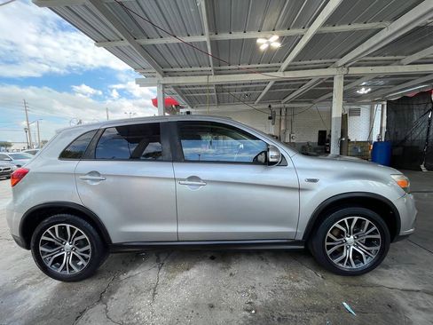 Used 2019 Mitsubishi Outlander Sport SE FWD image 13