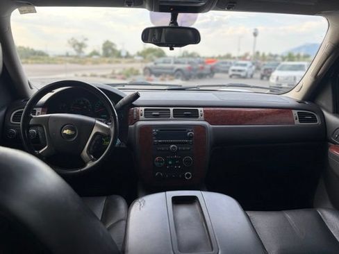 Used 2012 Chevrolet Suburban LT AWD/4WD image 9