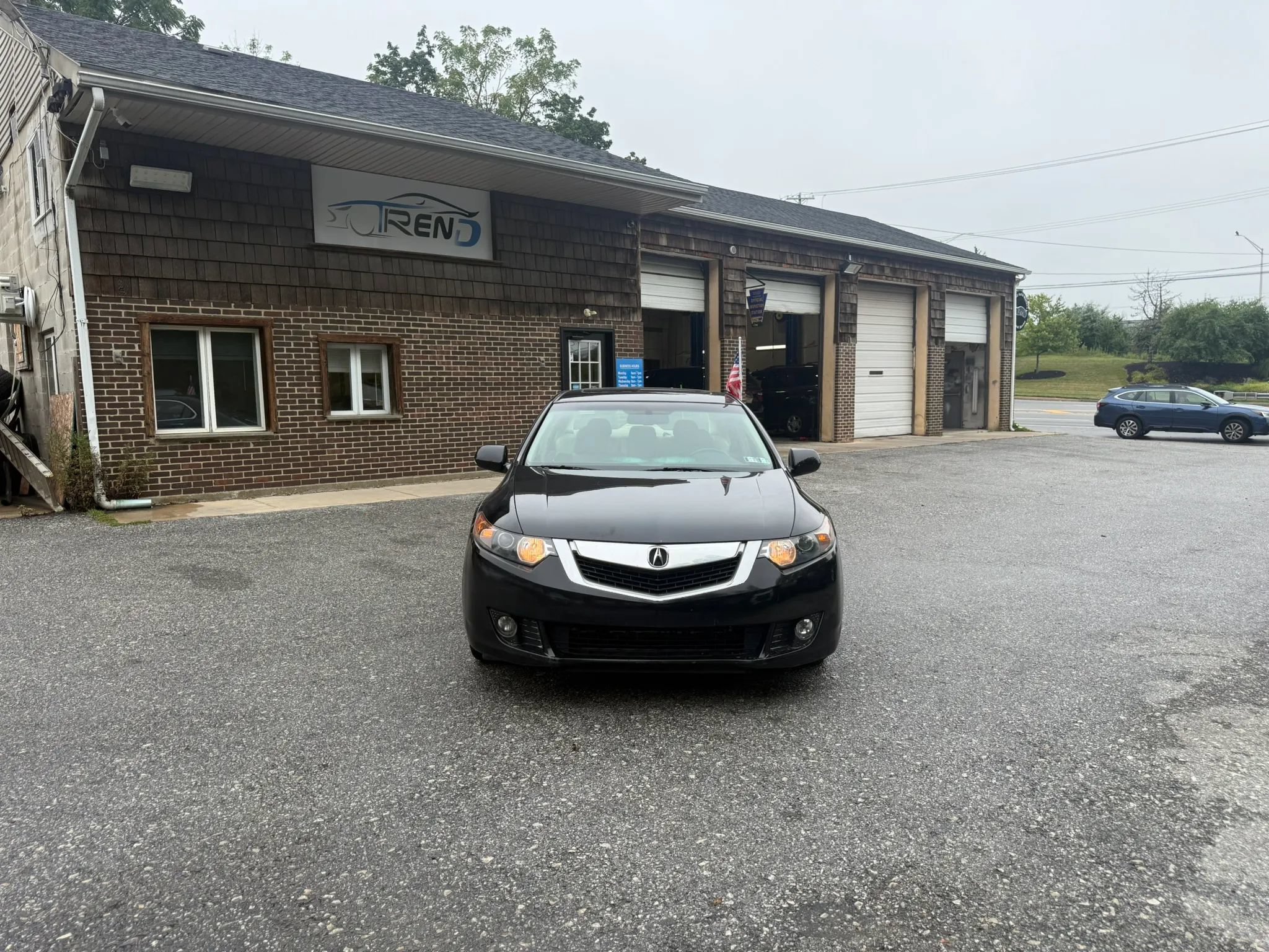 Used 2010 Acura TSX Sedan FWD image 3