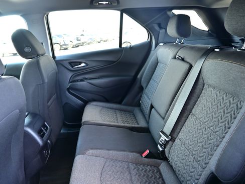 Used 2022 Chevrolet Equinox LT FWD image 14