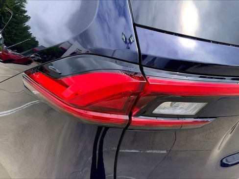 Used 2024 Toyota Grand Highlander AWD image 28
