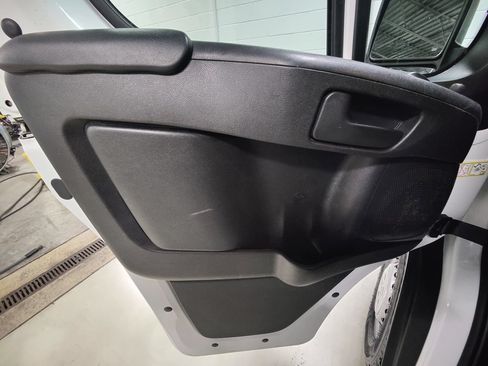 Used 2024 RAM ProMaster 2500 w/ Convenience Group FWD image 18