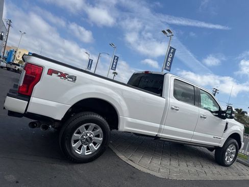 Used 2019 Ford F350 Platinum w/ Platinum Ultimate Package AWD/4WD image 2