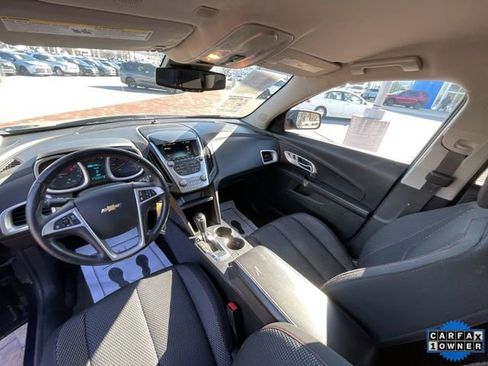 Used 2017 Chevrolet Equinox LT w/ Convenience Package image 18