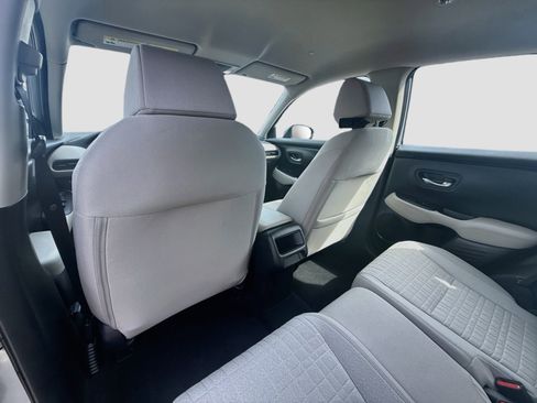 Used 2023 Honda HR-V LX image 21