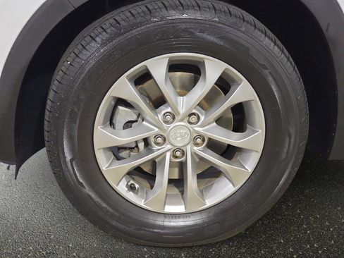 Used 2020 Hyundai Santa Fe SEL FWD image 30