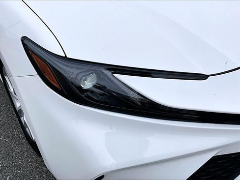 Used 2025 Toyota Camry LE FWD image 33