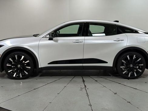 Certified 2026 Toyota Crown Platinum image 8