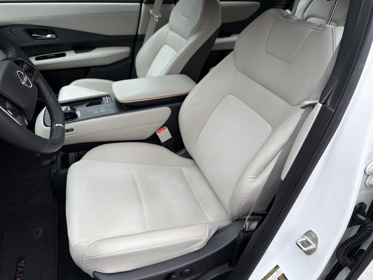 Certified 2023 Nissan Ariya FWD image 17