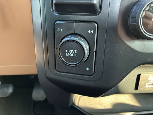 Used 2022 Ford F150 XLT image 57