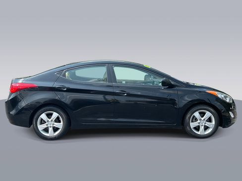 Used 2012 Hyundai Elantra GLS w/ Preferred Pkg 3 image 2