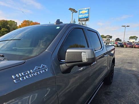 Used 2019 Chevrolet Silverado 1500 High Country image 41