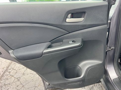 Used 2015 Honda CR-V LX image 12