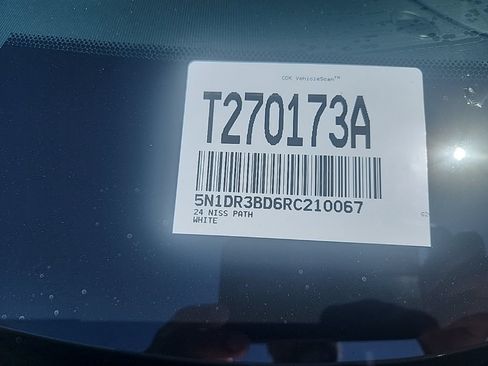 Used 2024 Nissan Pathfinder Rock Creek AWD/4WD image 4