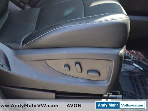 Used 2018 GMC Yukon SLT image 23