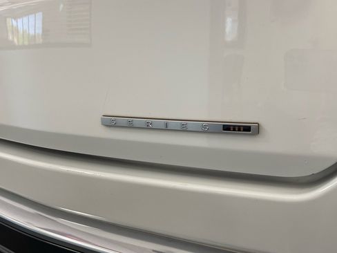 Used 2022 Jeep Grand Wagoneer Series III w/ Rear Seat Video Group 1 image 18