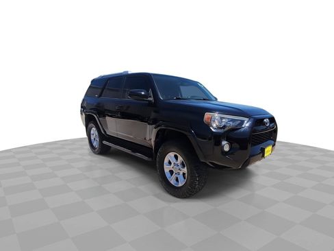Used 2015 Toyota 4Runner SR5 RWD image 2