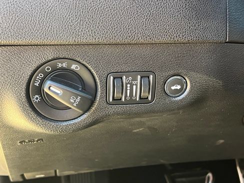 Used 2022 Dodge Charger Scat Pack RWD image 25