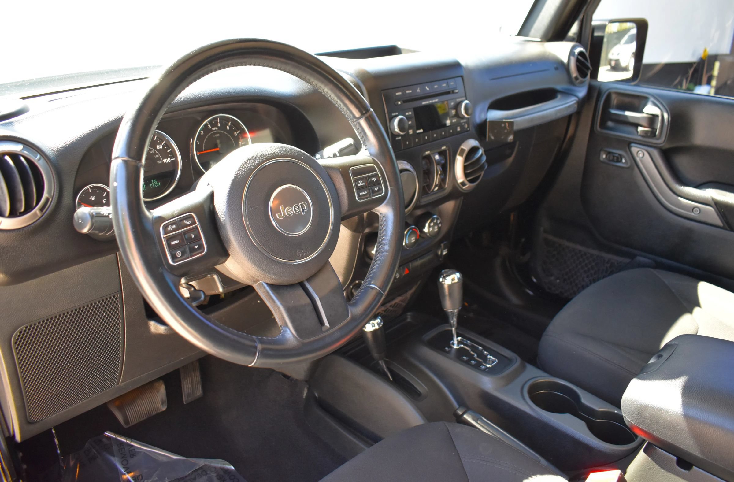 Used 2017 Jeep Wrangler Unlimited Sport w/ Quick Order Package 24S AWD/4WD image 11