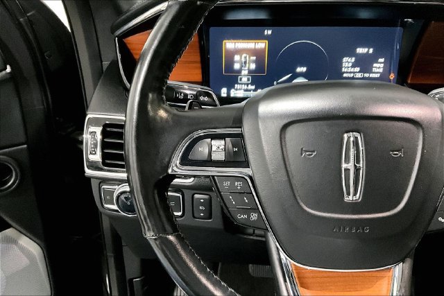 Used 2018 Lincoln Navigator Reserve w/ Technology Package AWD/4WD image 11