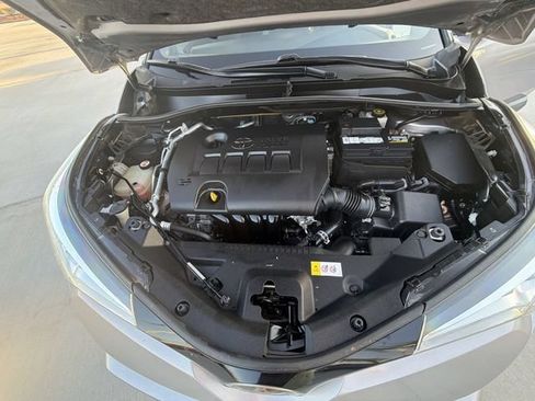 Certified 2019 Toyota C-HR Limited FWD image 32