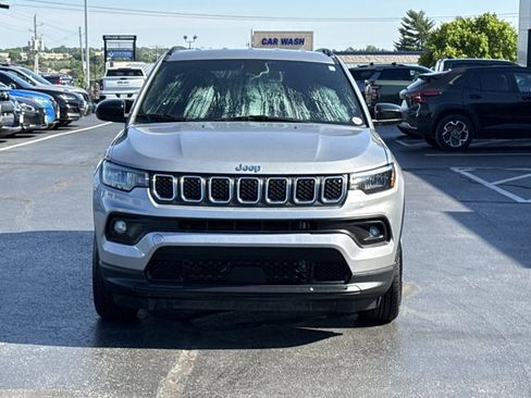 Used 2024 Jeep Compass Latitude w/ Altitude Special Edition AWD/4WD image 13