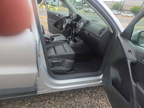 Used 2015 Volkswagen Tiguan SE FWD image 20
