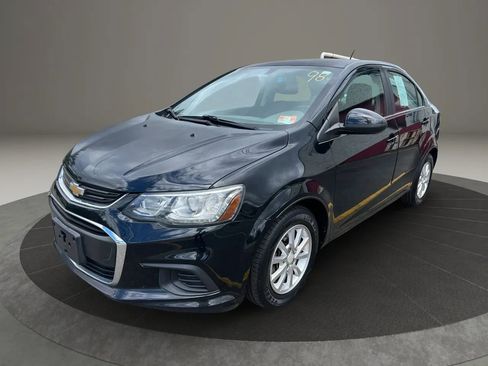 Used 2017 Chevrolet Sonic LT w/ Convenience Package FWD image 1