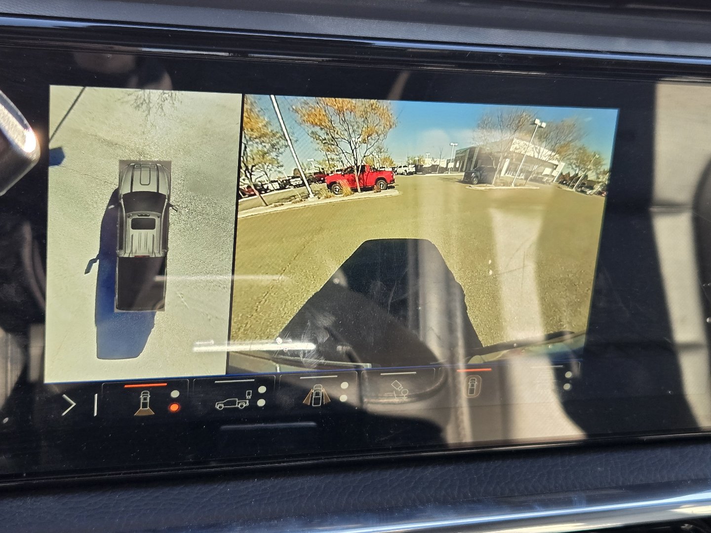 Used 2025 GMC Sierra 3500 Denali w/ Denali Reserve Package AWD/4WD image 7
