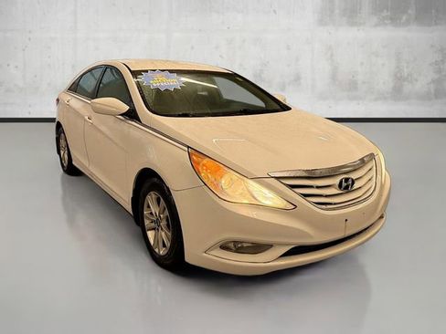 Used 2013 Hyundai Sonata GLS w/ Popular Equipment Pkg image 3