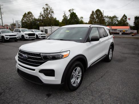 Used 2020 Ford Explorer XLT image 7