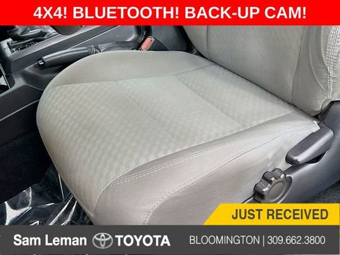 Used 2020 Toyota Tacoma SR image 18