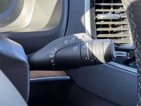 Certified 2024 Volvo XC90 T8 Plus w/ Protection Package Premier image 22