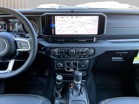 New 2026 Jeep Wrangler Unlimited Sahara AWD/4WD image 12