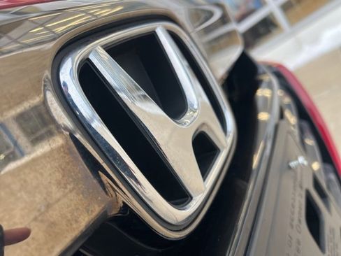 Certified 2018 Honda Accord Sport image 34