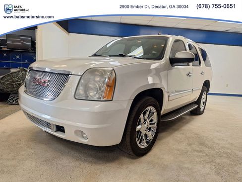 Used 2011 GMC Yukon Denali image 20