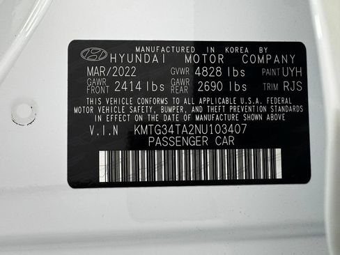 Used 2022 Genesis G70 2.0T w/ Prestige Package AWD/4WD image 10