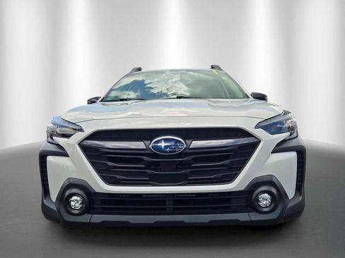 Used 2025 Subaru Outback Premium w/ Popular Package #1A AWD/4WD image 2